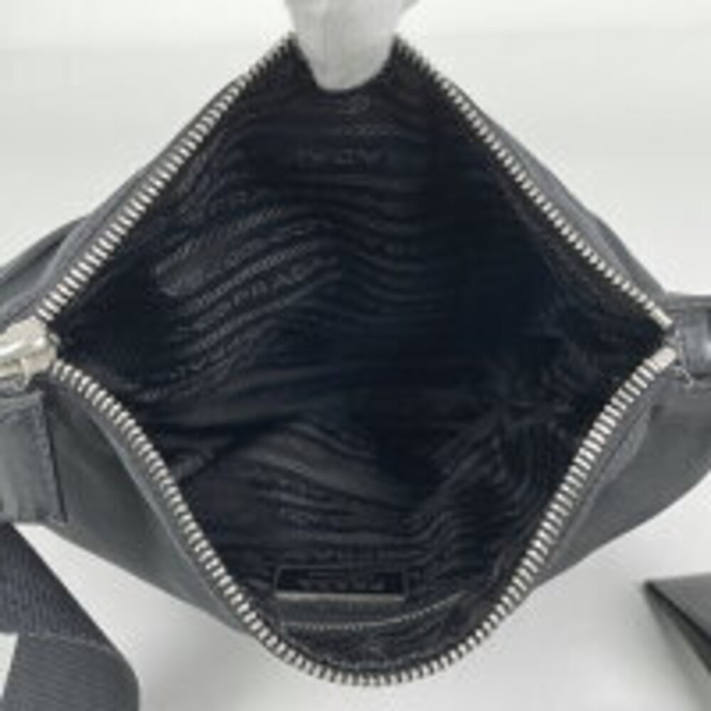 Prada logo plate Crossbody Bag black - Picture 6 of 6